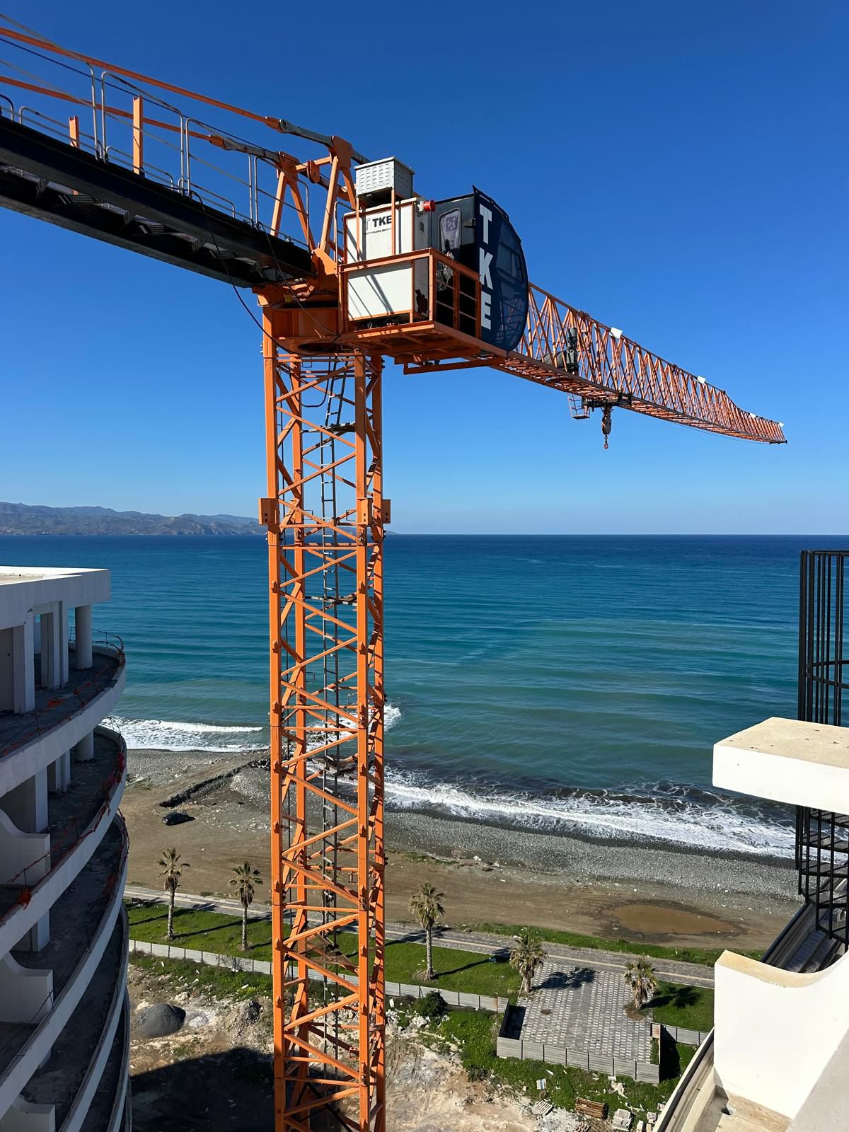 TKE Kule Vinç ekibi sahada